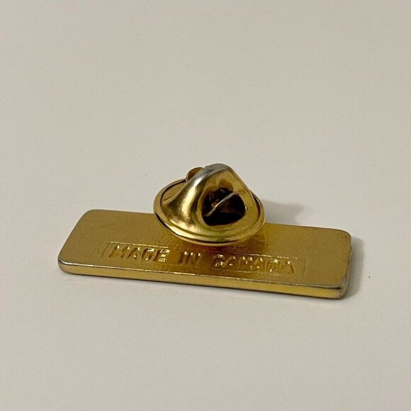 Vintage Shell Oil Company Lapel Pin Shell Helps - Picture 5 of 9